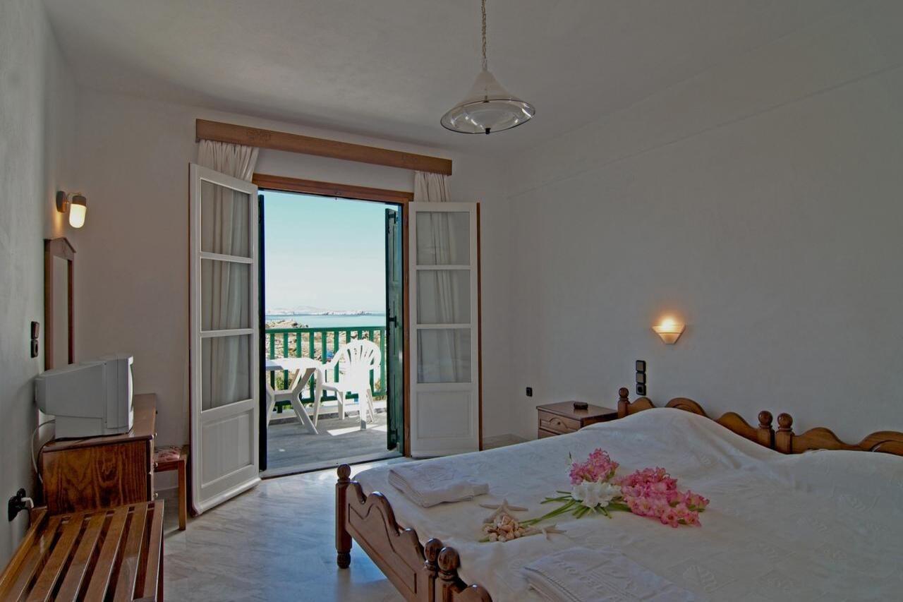 Alex Hotel Tourlos Eksteriør bilde