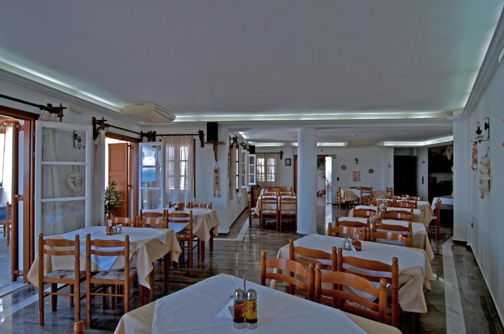 Alex Hotel Tourlos Eksteriør bilde